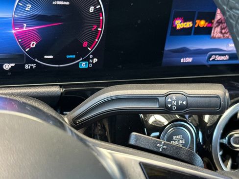 Certified 2025 Mercedes-Benz GLA 250 image 28