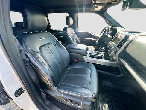Used 2017 Ford F150 Platinum w/ Equipment Group 701A Luxury AWD/4WD image 31