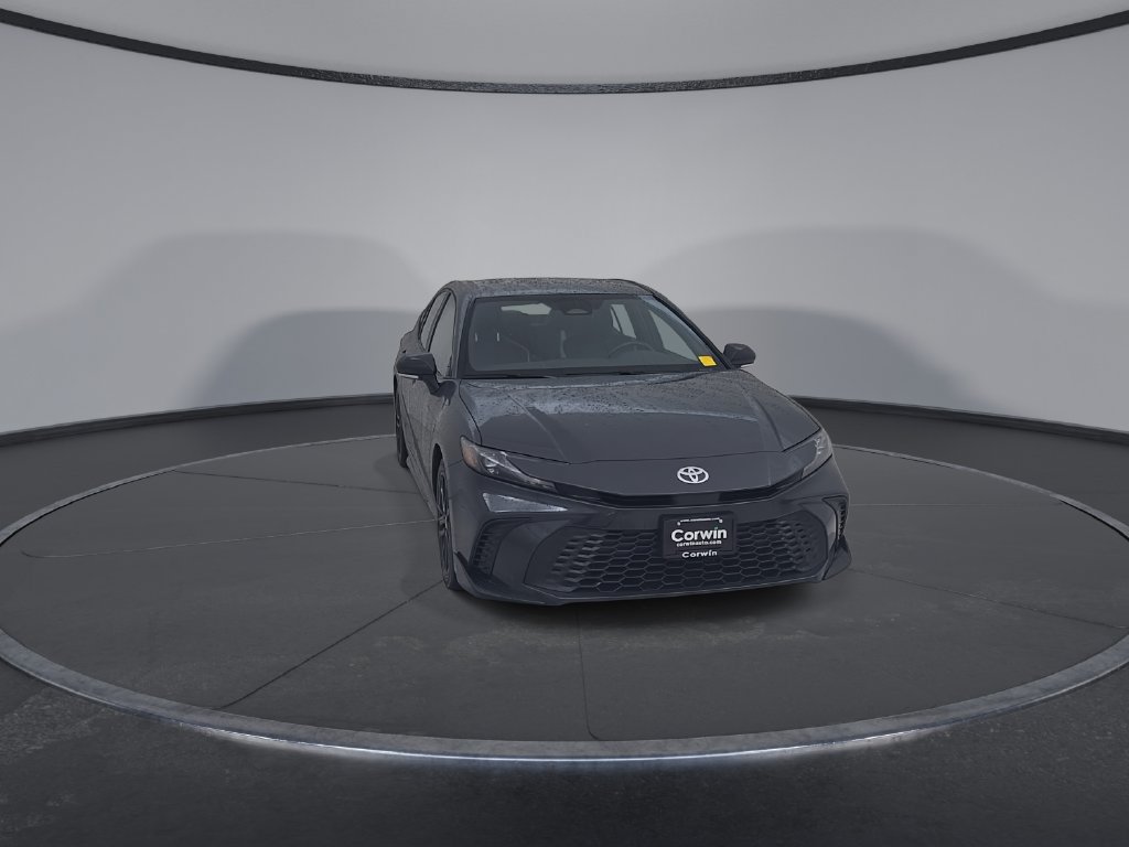 Used 2026 Toyota Camry SE FWD image 4