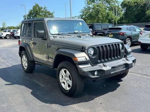 Used 2021 Jeep Wrangler Sport AWD/4WD image 3