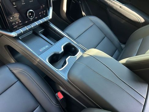 New 2026 GMC Acadia Elevation w/ Elevation Premium Package image 20