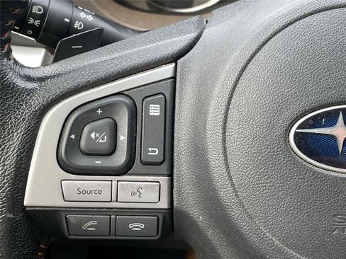 Used 2017 Subaru Crosstrek 2.0i Premium AWD/4WD image 18