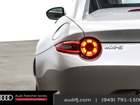 Used 2022 MAZDA MX-5 Miata RF Grand Touring w/ Weather Package image 7