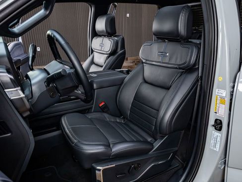 Used 2026 Ford F250 Platinum image 30