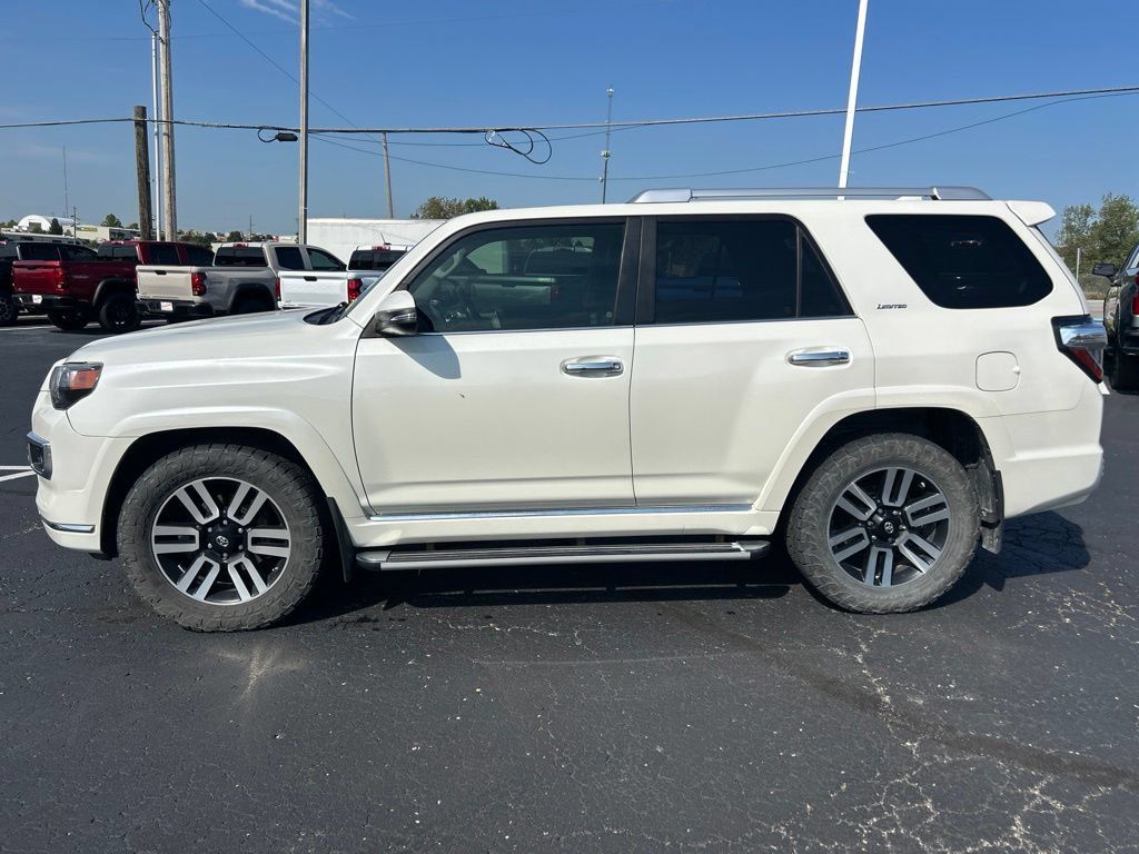 Used 2018 Toyota 4Runner Limited AWD/4WD image 8