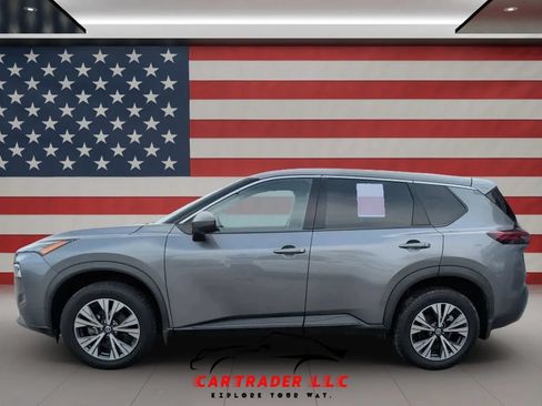 Used 2021 Nissan Rogue SV AWD/4WD image 3