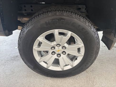 Used 2022 Chevrolet Colorado LT w/ Fleet Safety Package image 22