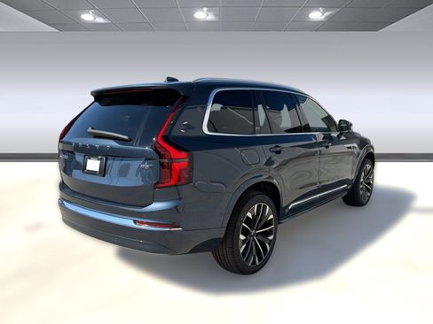 New 2026 Volvo XC90 B5 Plus AWD/4WD image 9