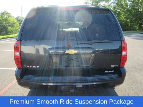 Used 2012 Chevrolet Tahoe LT w/ Luxury Package AWD/4WD image 4