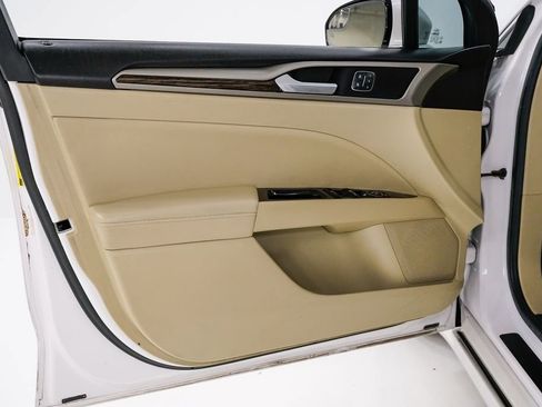 Used 2014 Ford Fusion SE w/ Equipment Group 502A image 7