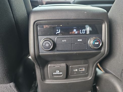 Used 2021 GMC Acadia AT4 w/ Trailering Package AWD/4WD image 16