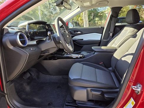 New 2026 Chevrolet Trax LT w/ Driver Confidence Package image 14