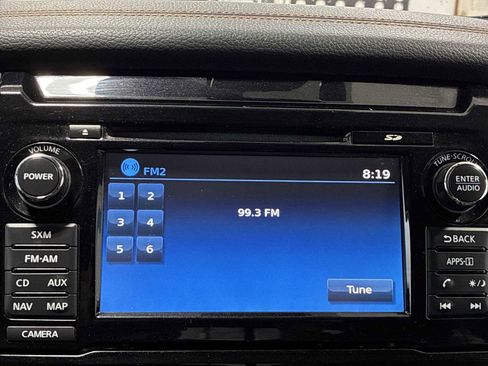 Used 2018 Nissan Titan S image 12