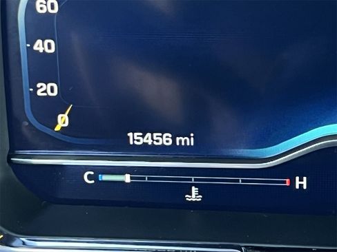 Used 2024 Chevrolet Silverado 1500 LT Trail Boss w/ Convenience Package II image 11