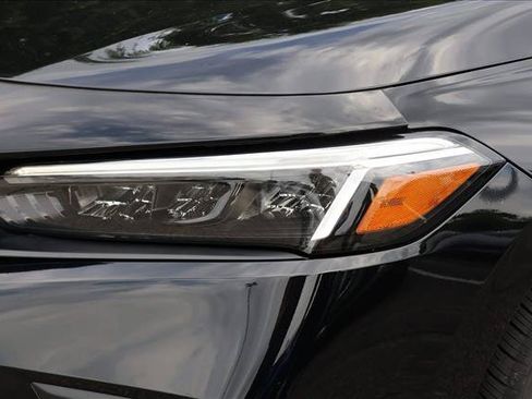 Used 2023 Honda Civic LX image 10