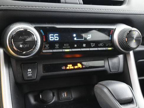 Certified 2025 Toyota RAV4 LE image 14