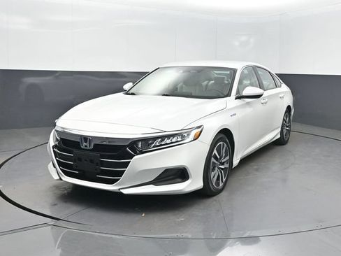 Used 2021 Honda Accord Hybrid image 2
