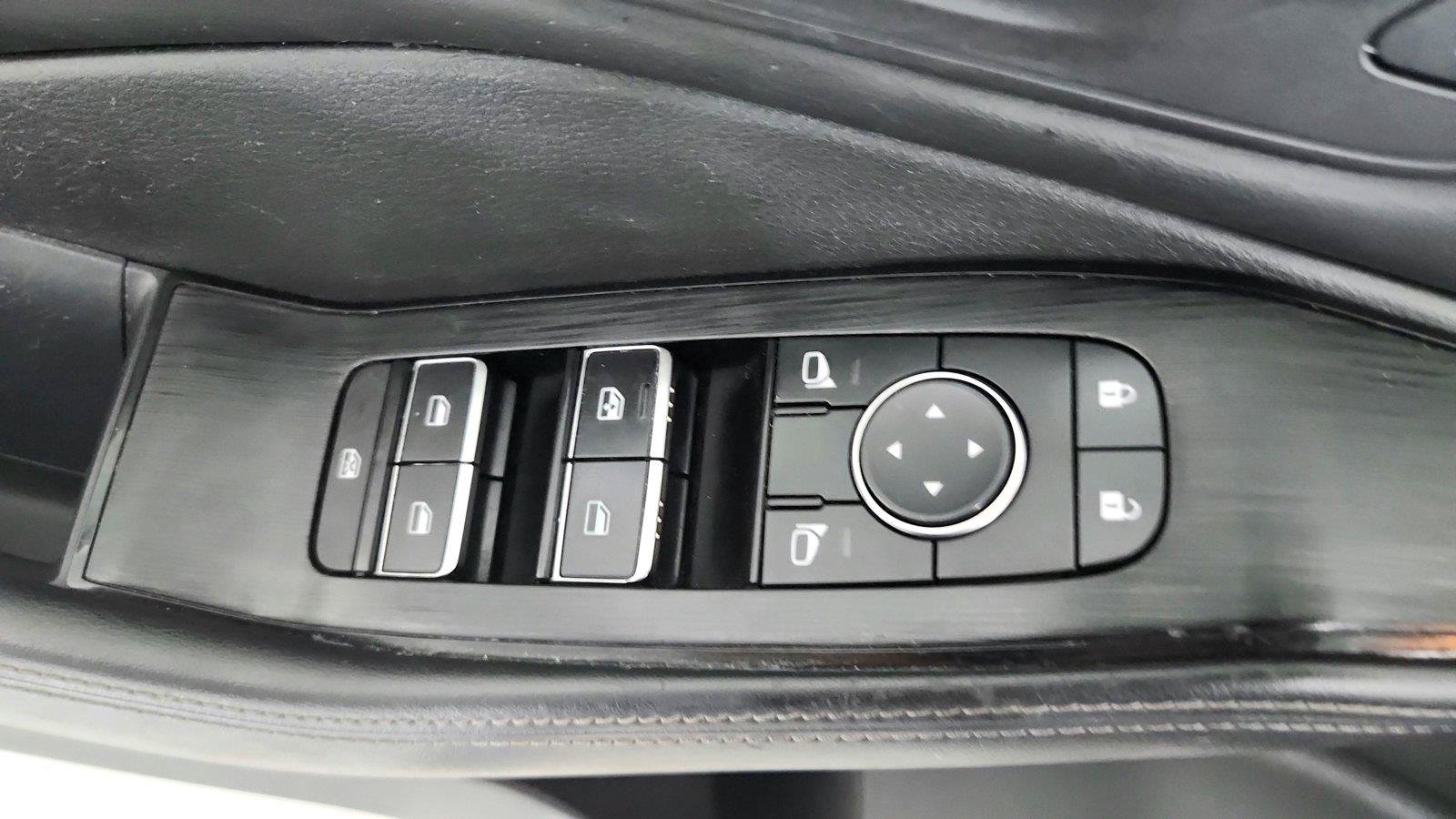 Used 2022 Nissan Rogue SL AWD/4WD image 17