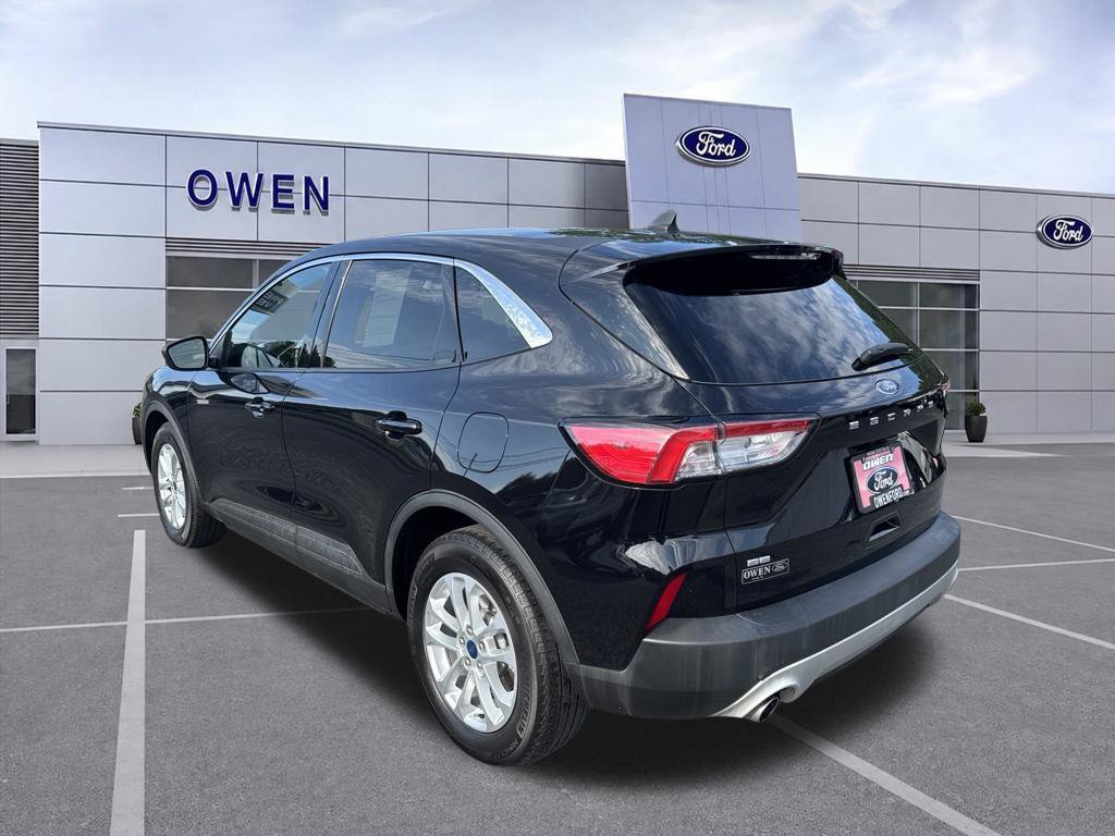 Used 2022 Ford Escape SE w/ Convenience Package FWD image 3