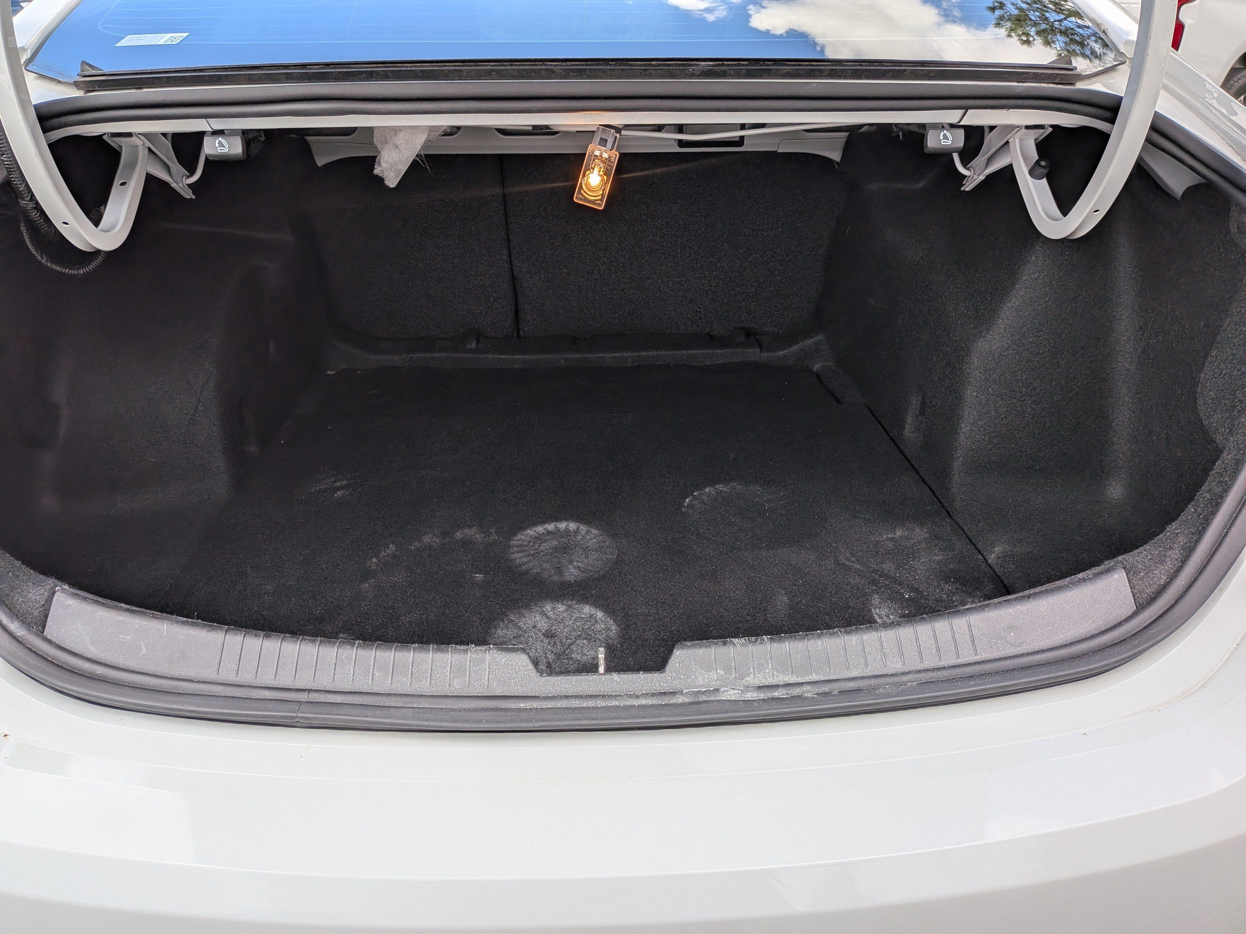 Used 2020 Chevrolet Malibu LS FWD image 13