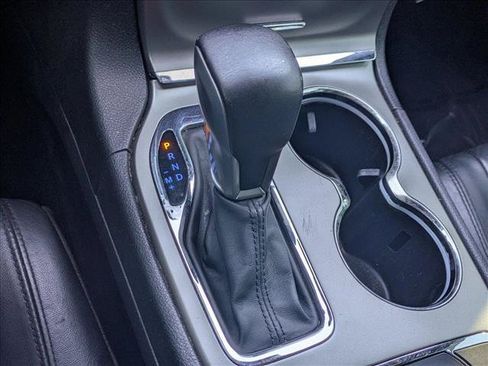 Used 2019 Jeep Grand Cherokee Limited AWD/4WD image 12