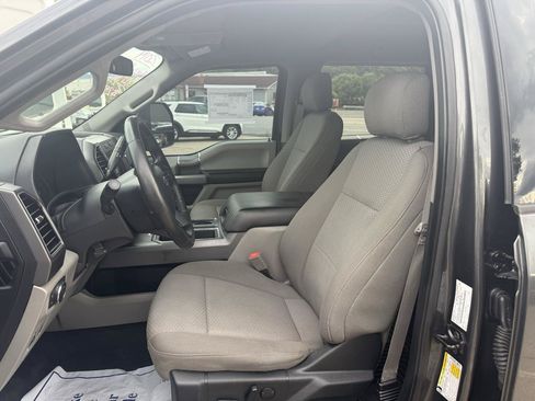 Used 2019 Ford F150 XLT w/ Equipment Group 302A Luxury AWD/4WD image 15