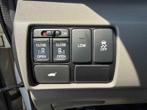 Used 2016 Honda Odyssey EX-L image 31