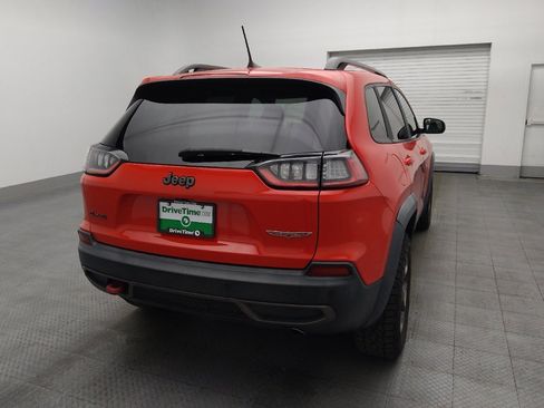 Used 2019 Jeep Cherokee Trailhawk image 7