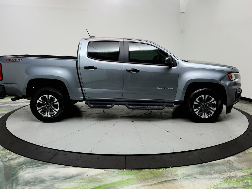 Used 2021 Chevrolet Colorado Z71 w/ Safety Package RWD image 4