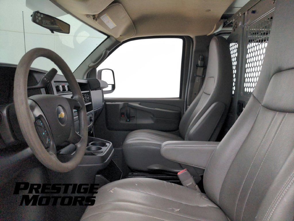Used 2014 Chevrolet Express 2500 Extended RWD image 14