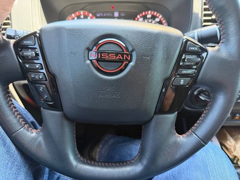 Used 2023 Nissan Frontier PRO-4X w/ Pro Convenience Package AWD/4WD image 10