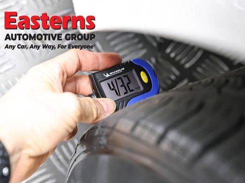 Used 2024 Chevrolet Malibu LT image 25