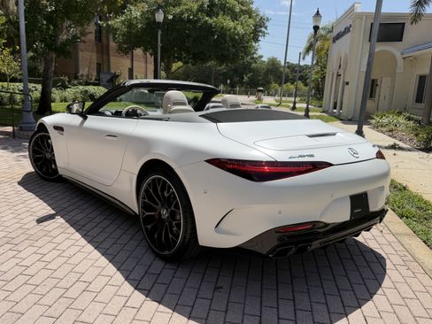 Used 2022 Mercedes-Benz SL 55 AMG 4MATIC image 9