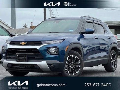 Used 2021 Chevrolet TrailBlazer LT w/ Convenience Package FWD image 1