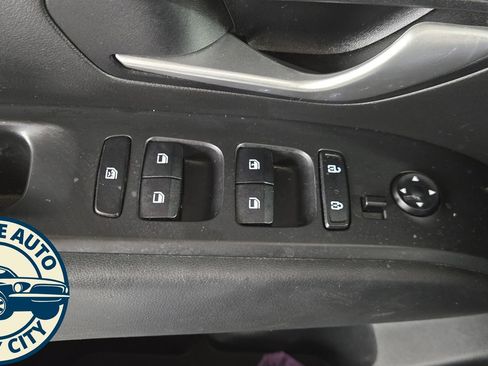 Used 2023 Hyundai Santa Cruz SE image 22