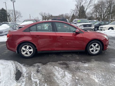 Used 2014 Chevrolet Cruze LT image 4