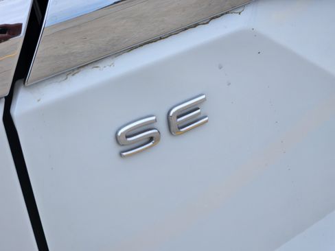Used 2024 Volkswagen Atlas SE FWD image 29