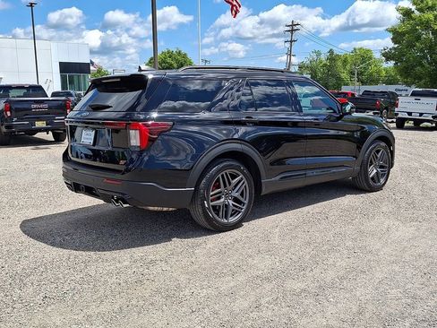 Used 2025 Ford Explorer ST w/ Sun And Sound Package AWD/4WD image 9