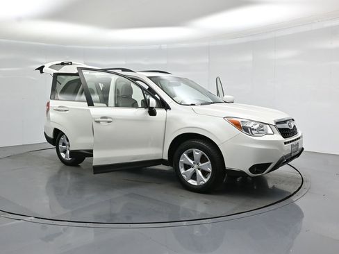 Used 2016 Subaru Forester 2.5i Limited AWD/4WD image 28