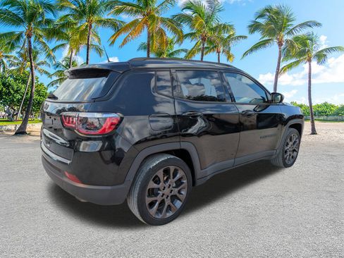 Used 2021 Jeep Compass Latitude FWD image 4