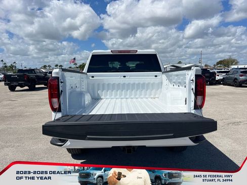 New 2026 GMC Sierra 1500 Elevation image 16