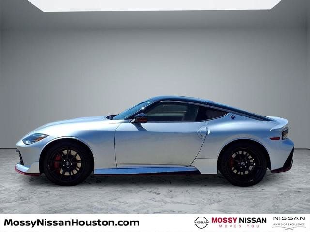 Certified 2025 Nissan Z Performance w/ Floor Mat Package RWD image 5