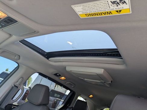 Used 2022 Honda Odyssey Touring image 23