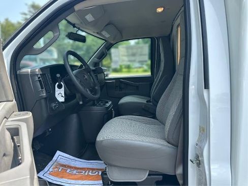 New 2025 GMC Savana 3500 w/ Power Convenience Package image 10