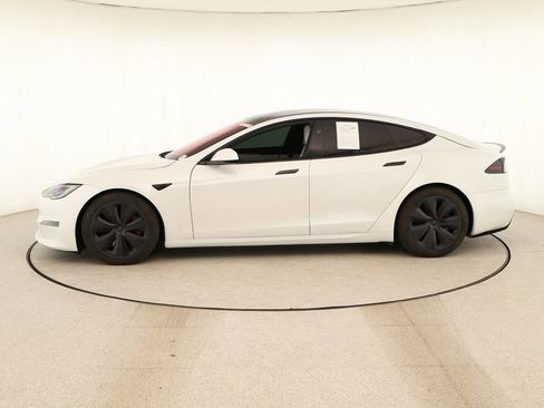 Used 2023 Tesla Model S Plaid AWD/4WD image 2