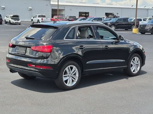 Used 2017 Audi Q3 2.0T Premium Plus w/ Premium Plus Package FWD image 5