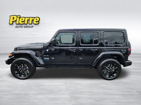 Used 2024 Jeep Wrangler Unlimited Sahara AWD/4WD image 2