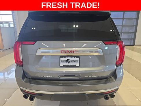 Used 2022 GMC Yukon Denali w/ Denali Premium Package AWD/4WD image 4