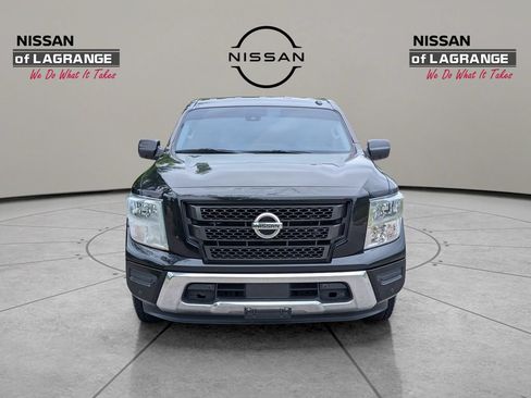 Used 2021 Nissan Titan SV w/ SV Convenience Package RWD image 2