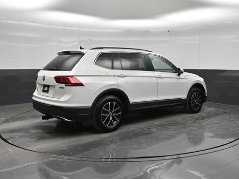 Used 2021 Volkswagen Tiguan SE w/ Panoramic Sunroof Package AWD/4WD image 7